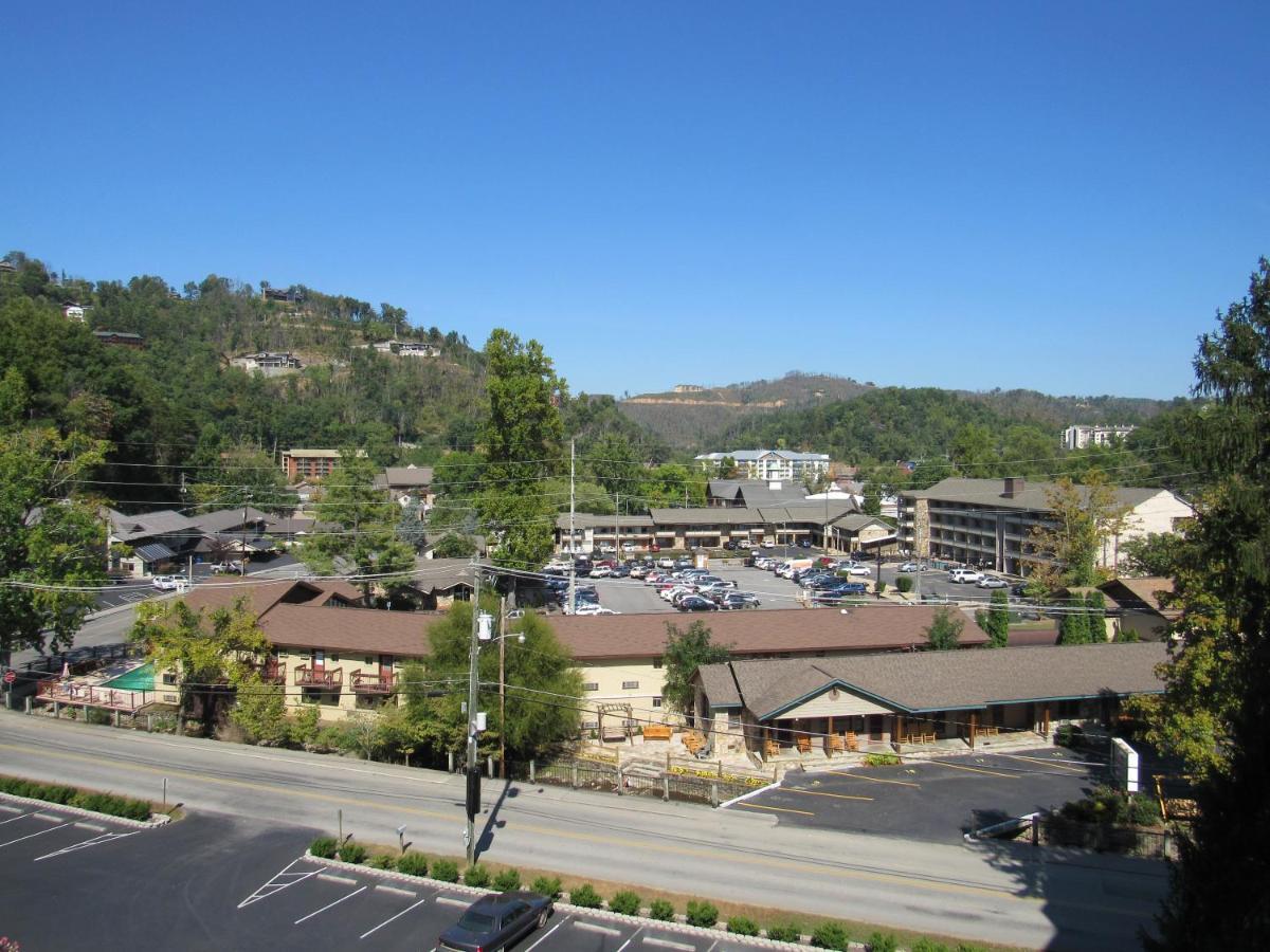 Olde Gatlinburg Rentals エクステリア 写真