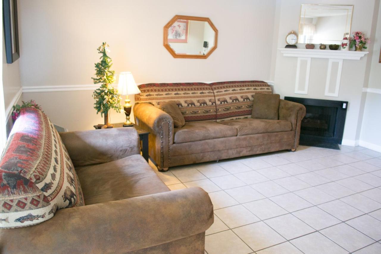 Olde Gatlinburg Rentals エクステリア 写真